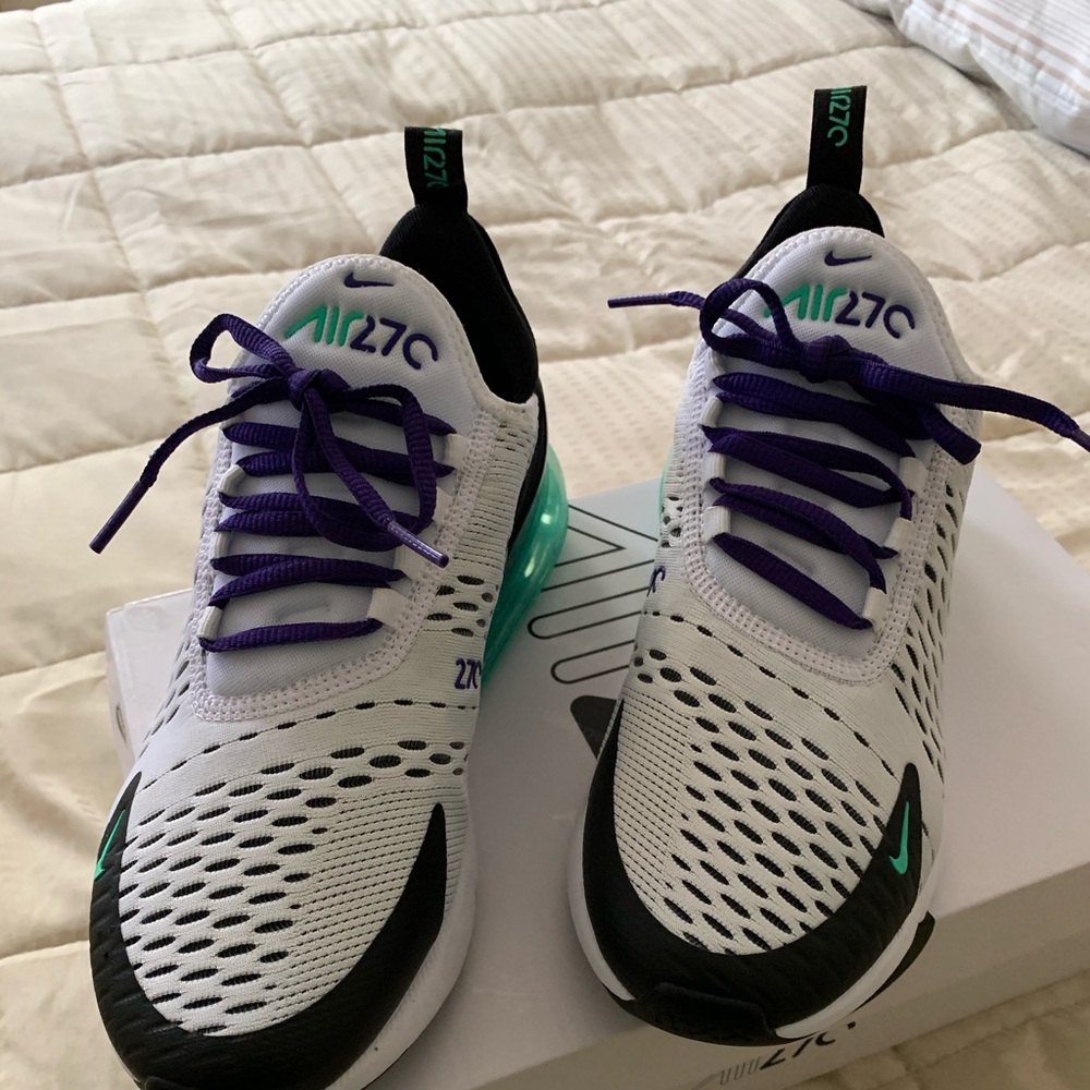 Women’s Nike Airmax 270